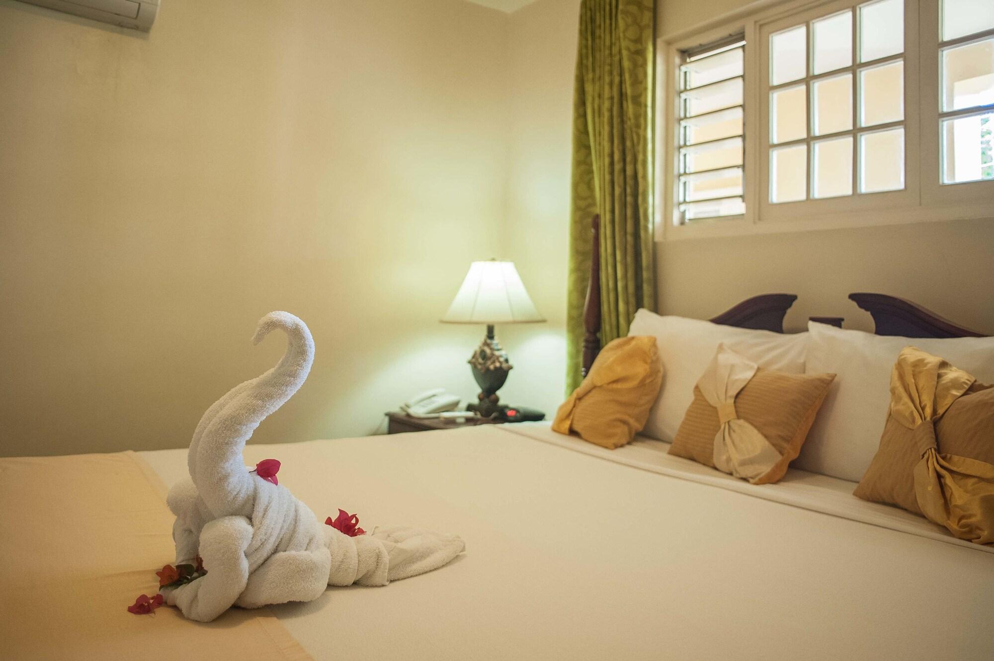 El Greco Resort Montego Bay Exterior photo